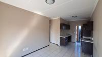 Lounges - 16 square meters of property in Oakdene