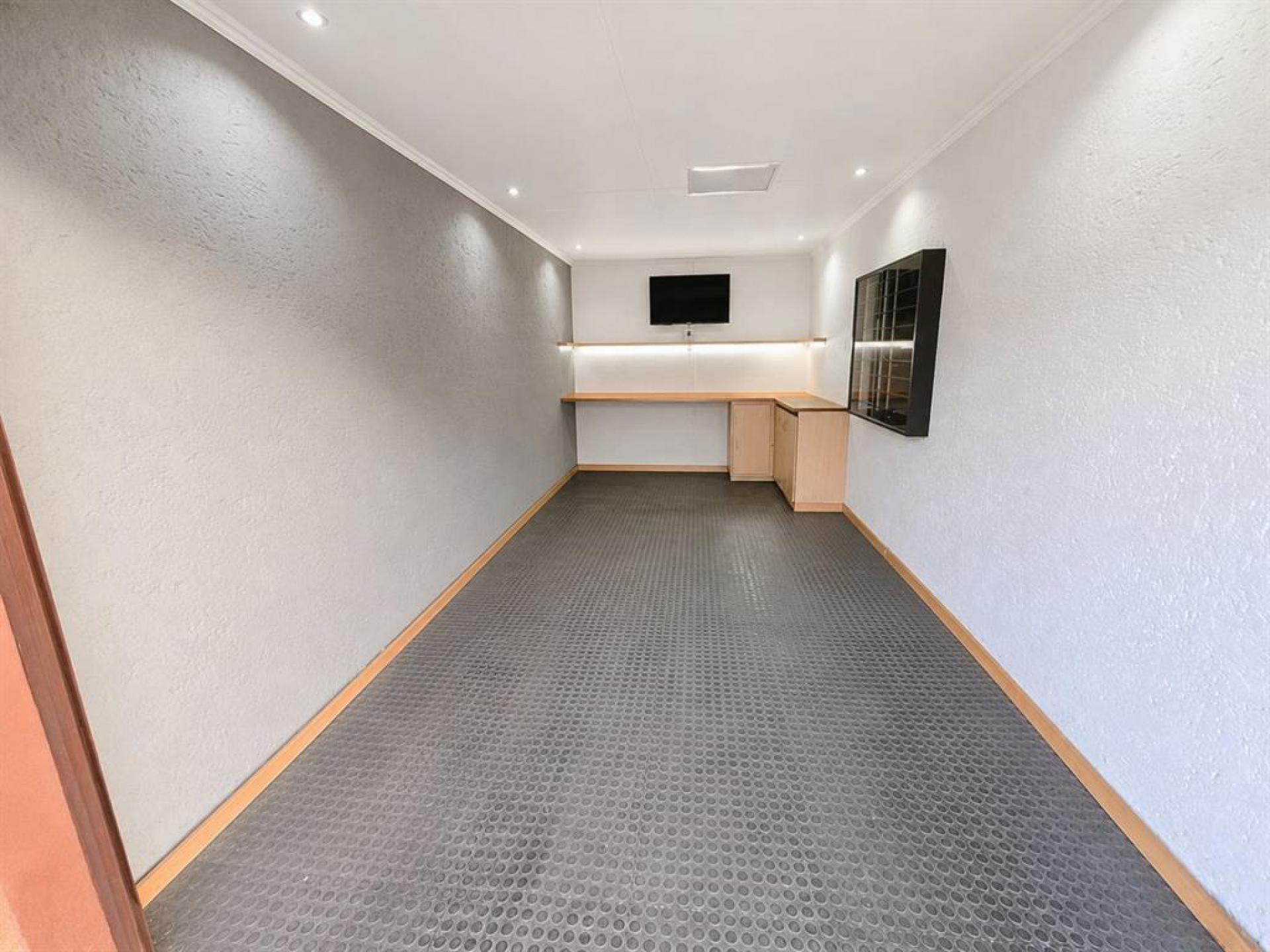  of property in Annlin