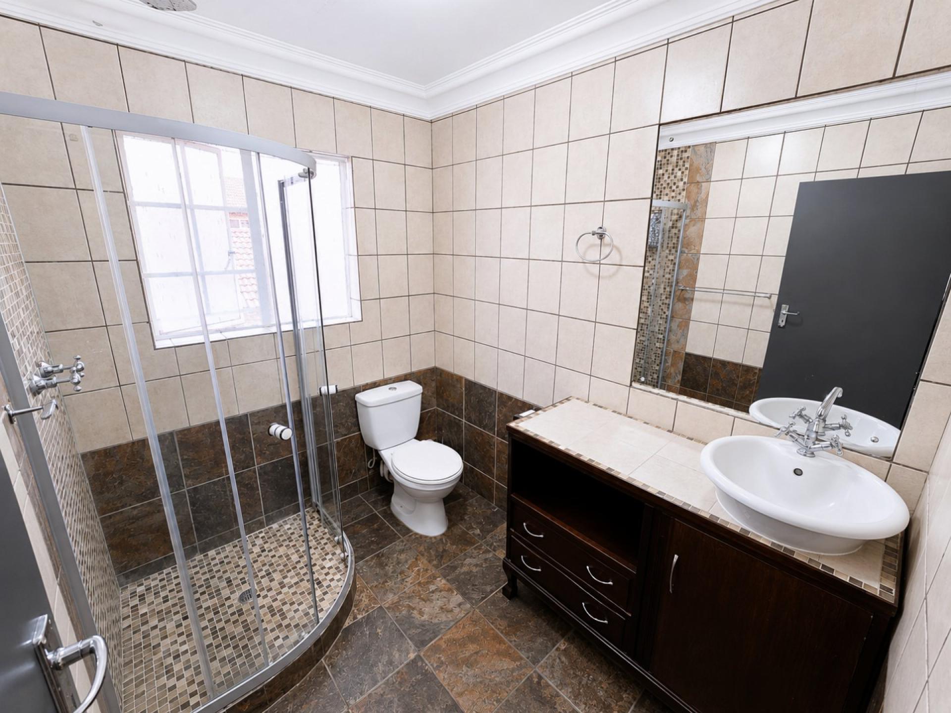  of property in Annlin