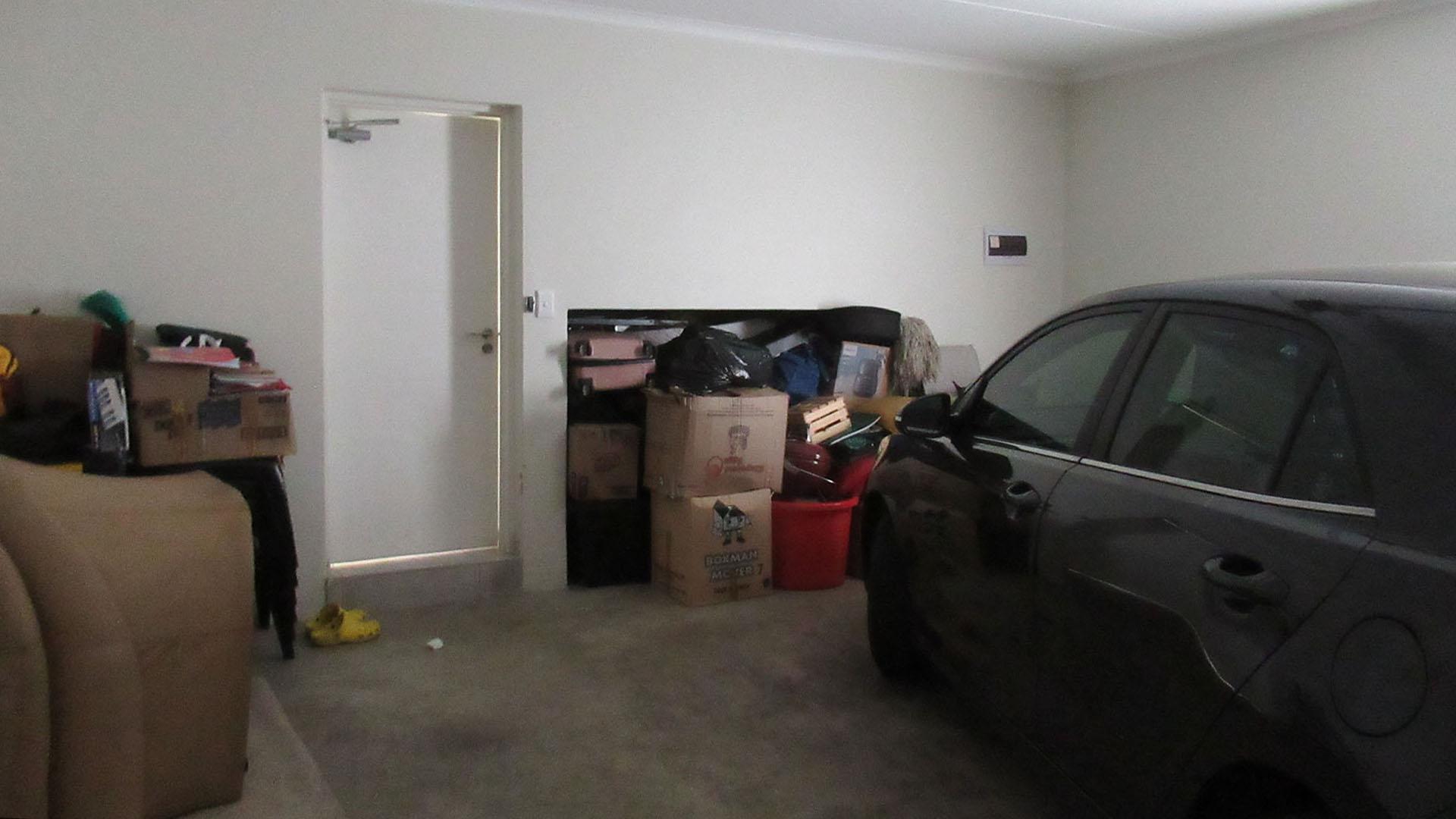 Spaces - 23 square meters of property in Maroeladal
