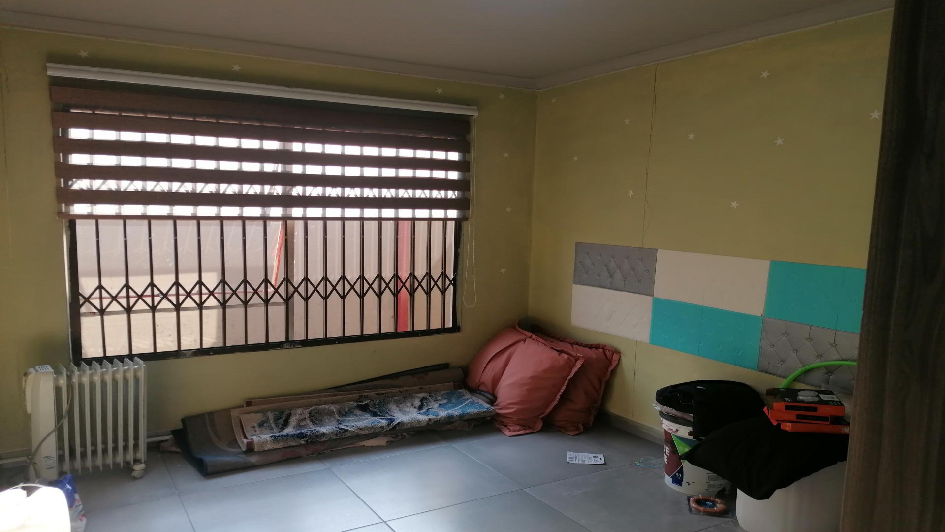 Bed Room 1 of property in Riverlea - JHB