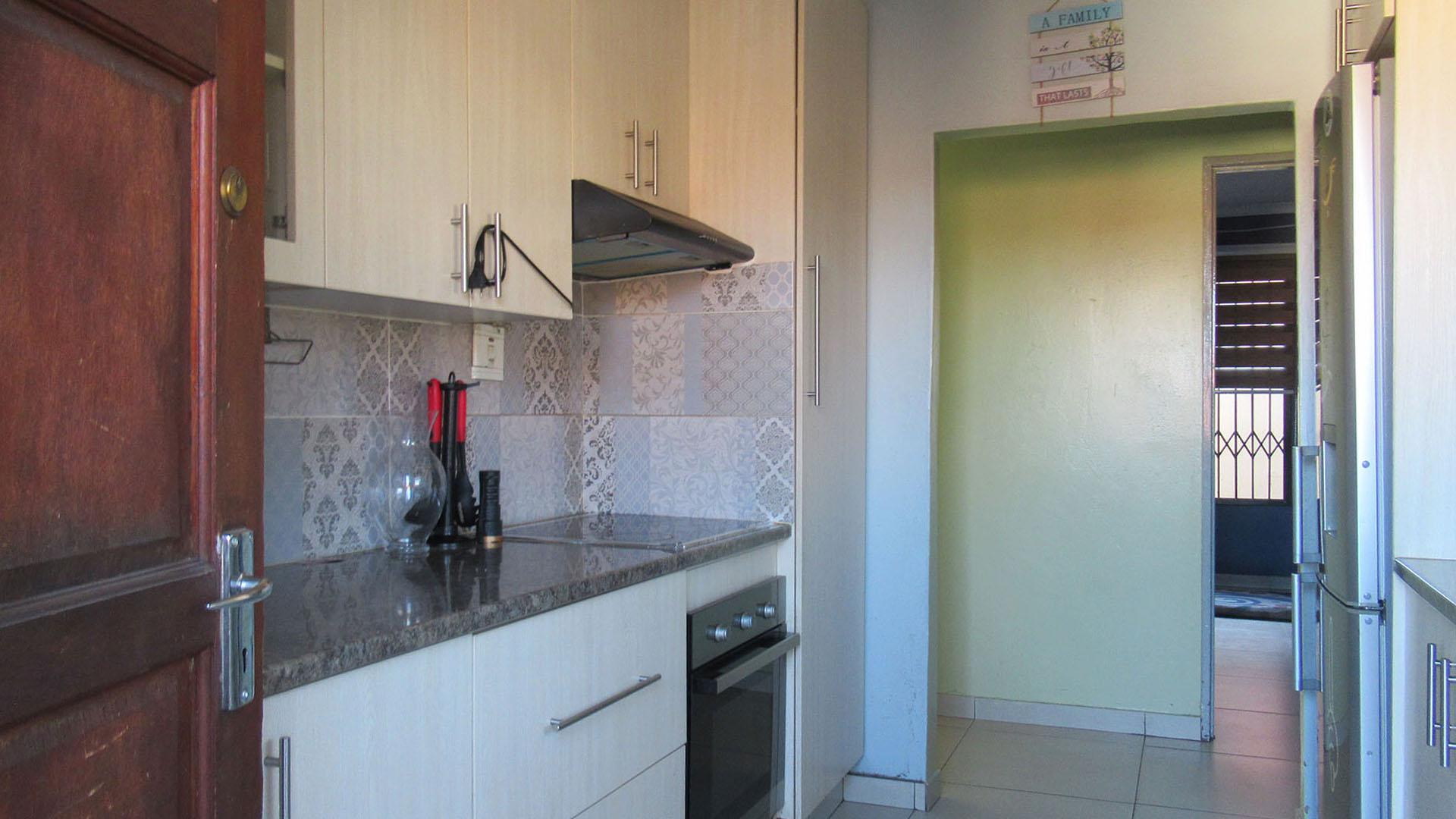 Kitchen - 8 square meters of property in Riverlea - JHB