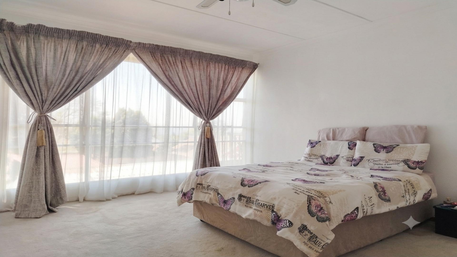 Bed Room 1 of property in Kew