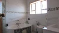 Main Bathroom - 9 square meters of property in Eldorado Estate