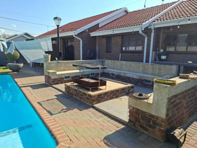 3 Bedroom House for Sale For Sale in Meyerton - MR716559