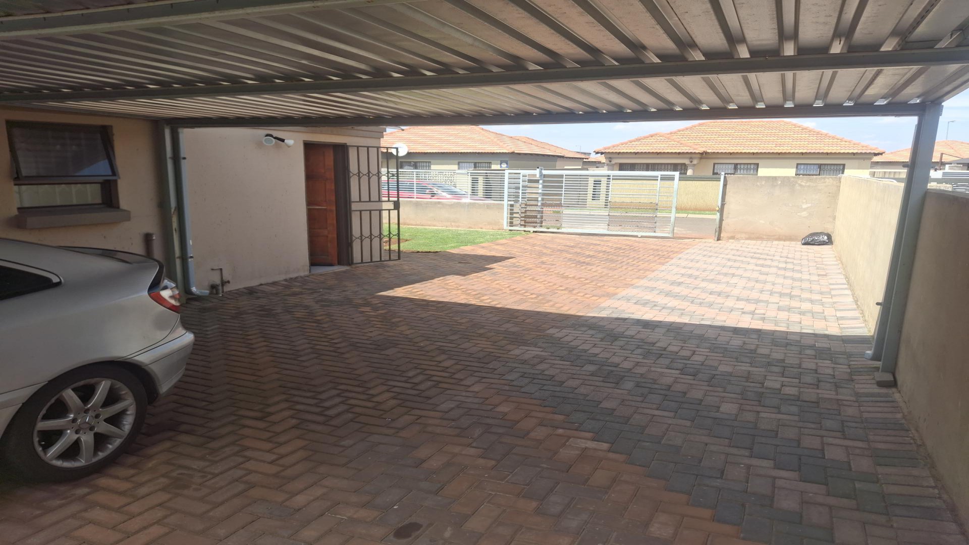 Carport  of property in Dawn Park