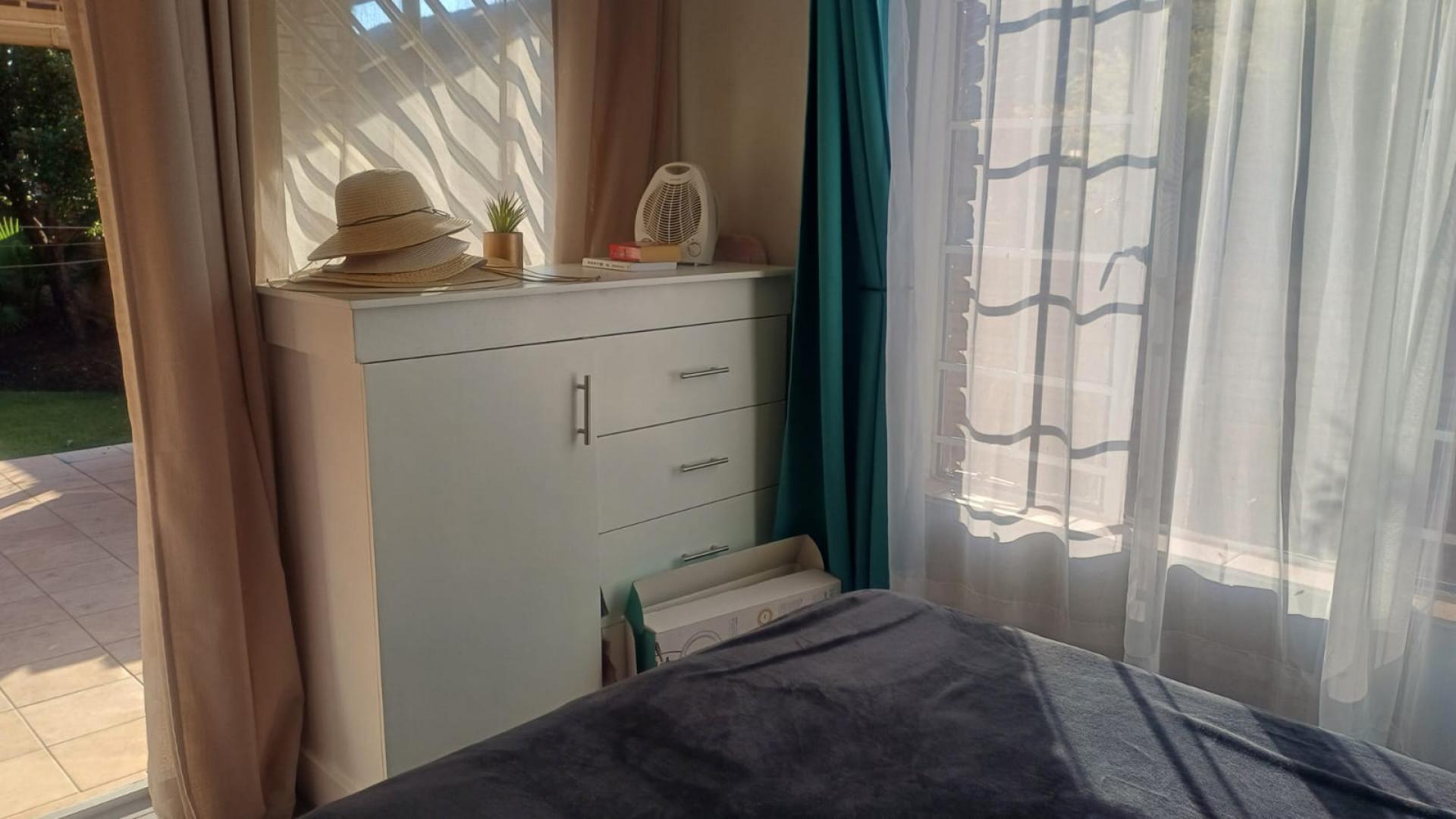  of property in Thatchfield Glen