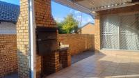  of property in Thatchfield Glen