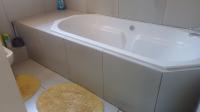  of property in Thatchfield Glen