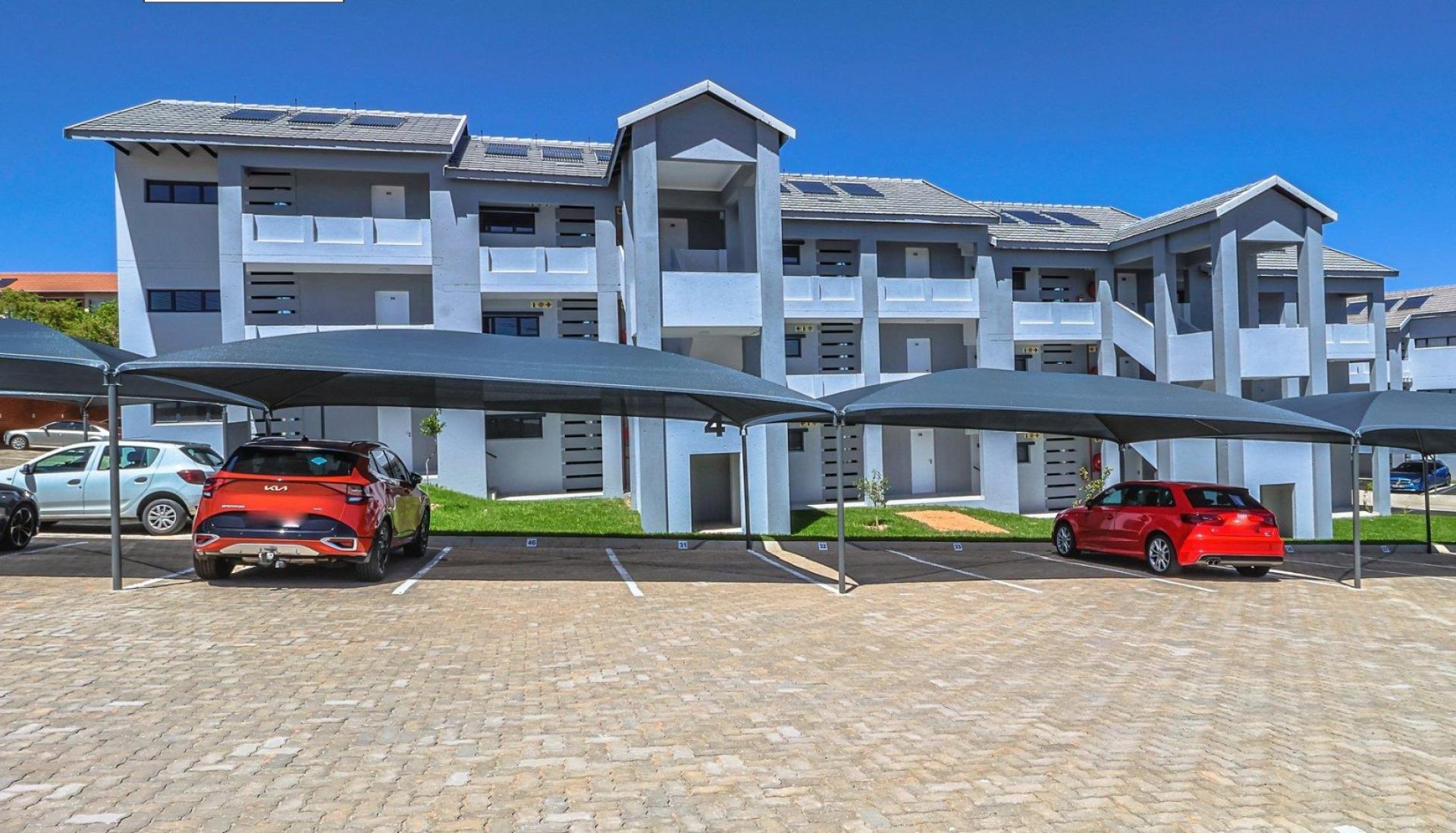  of property in Kosmosdal