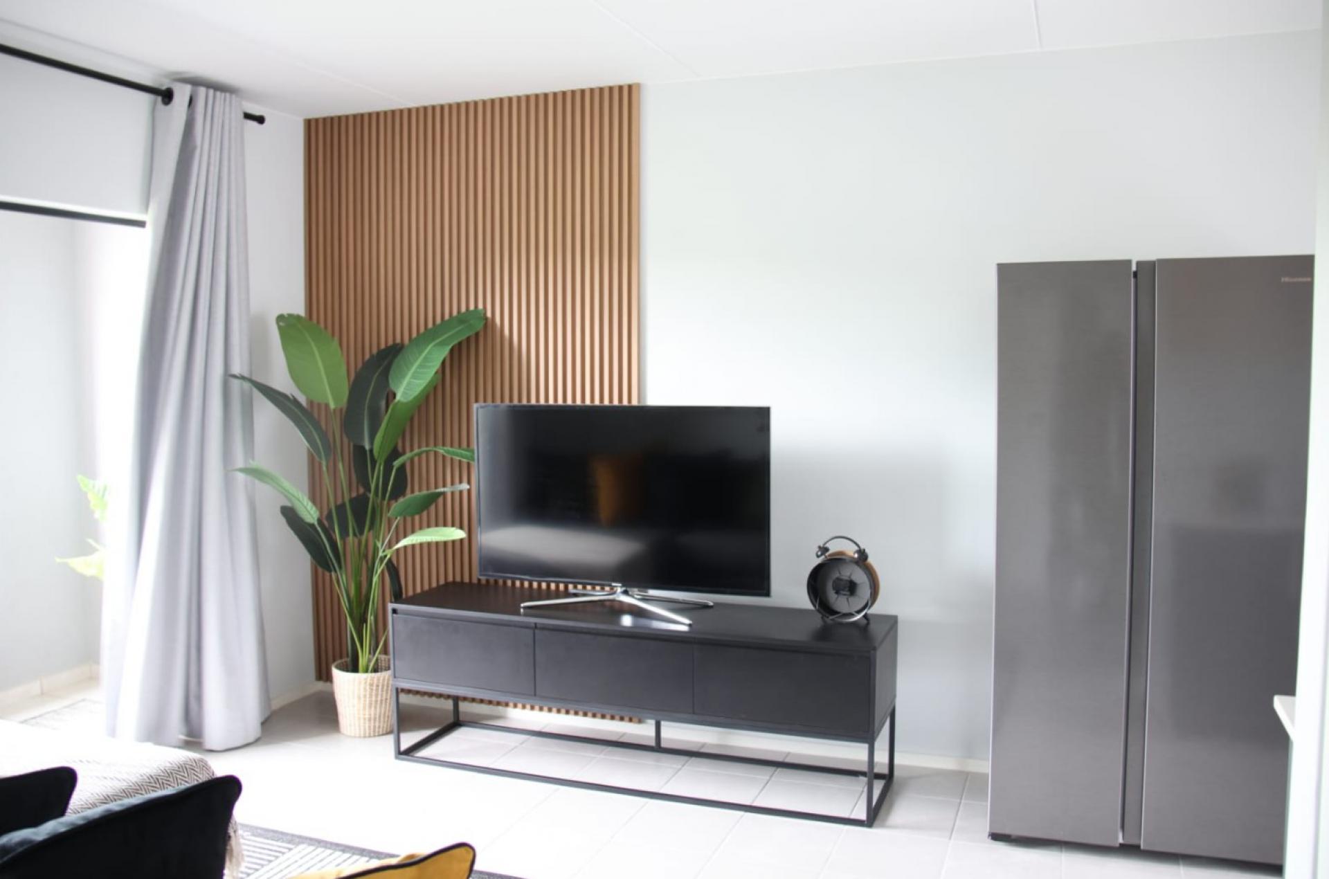  of property in Kosmosdal