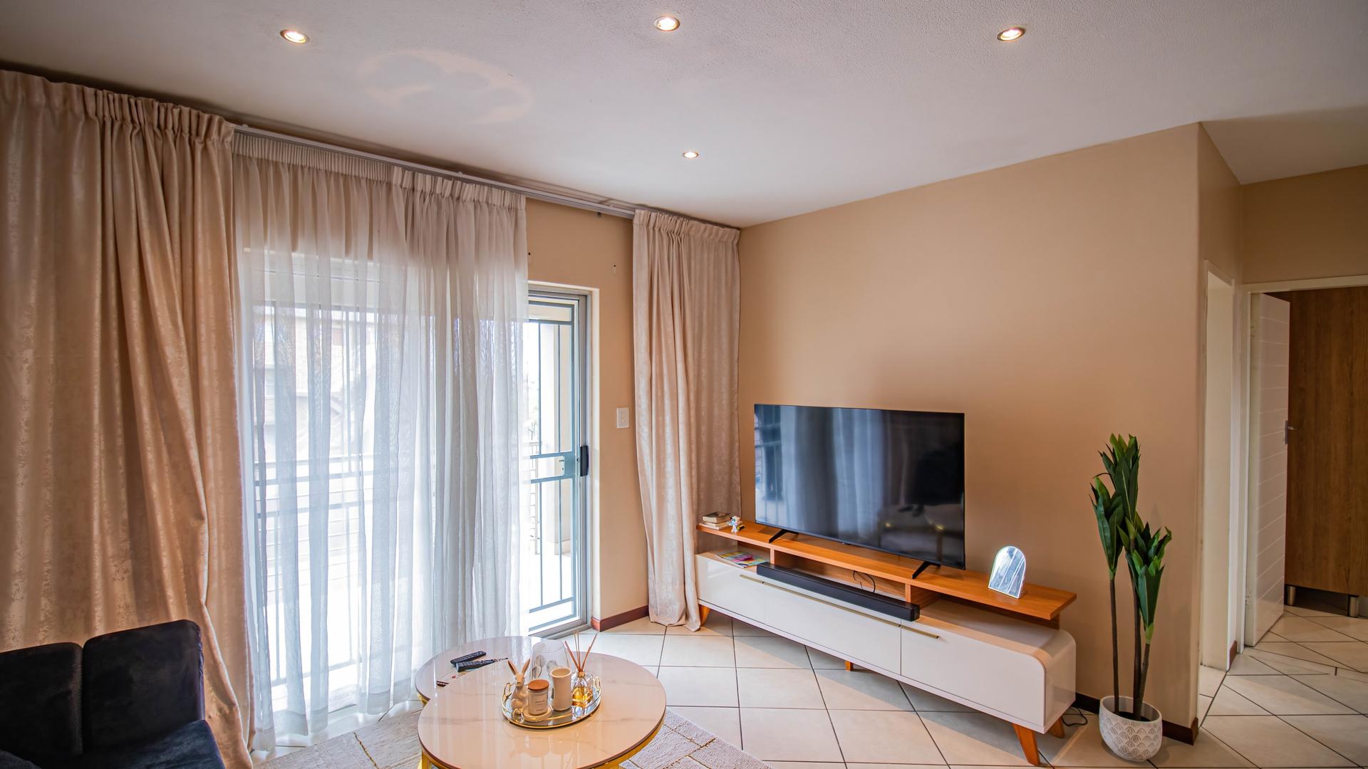  of property in Monavoni