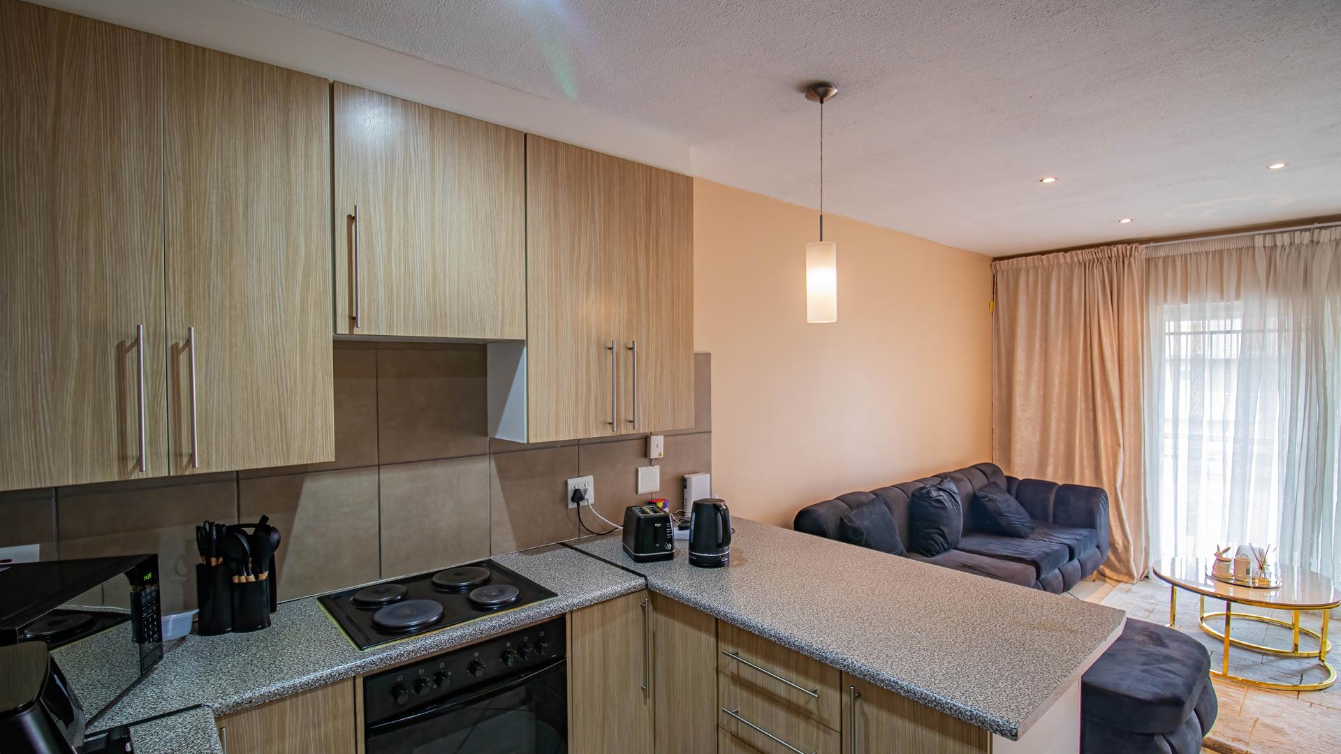  of property in Monavoni