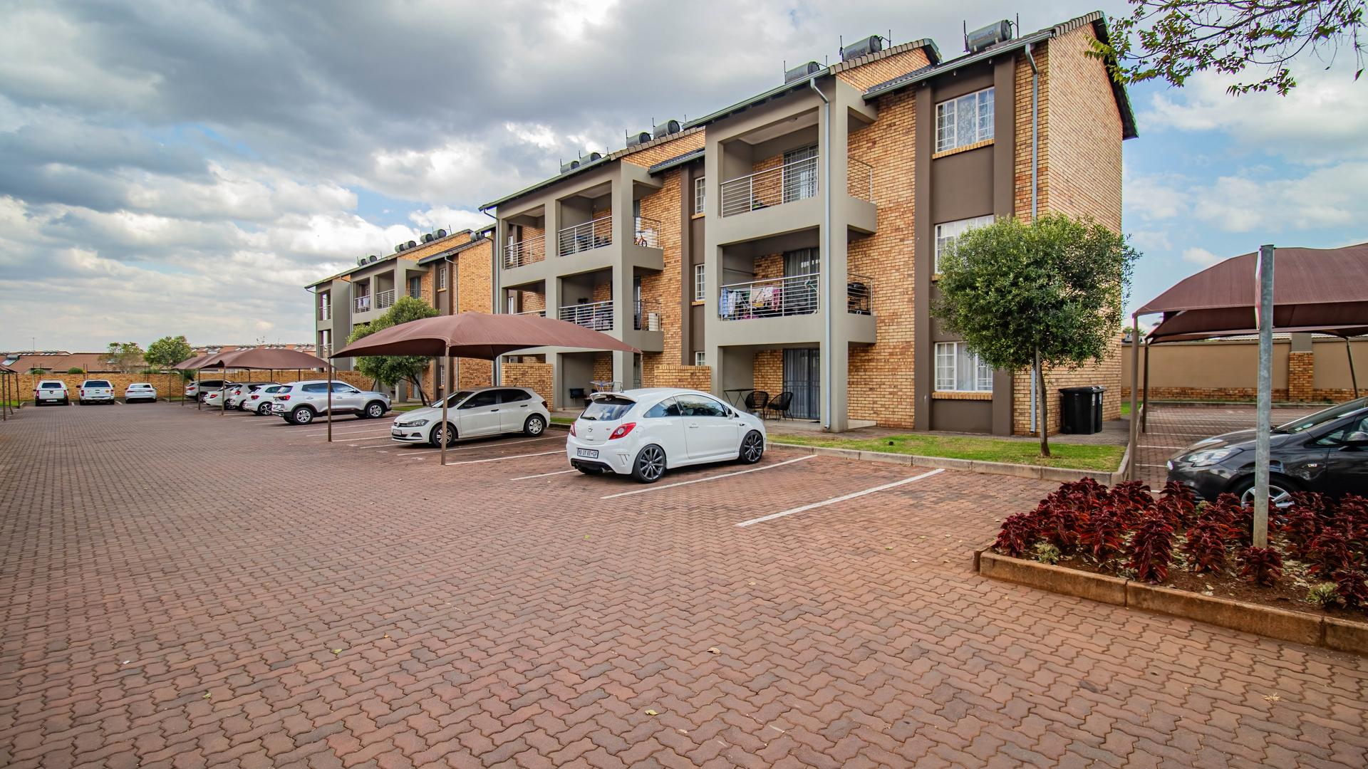  of property in Monavoni