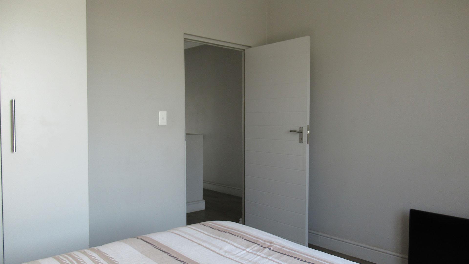 Bed Room 1 - 13 square meters of property in Fourways