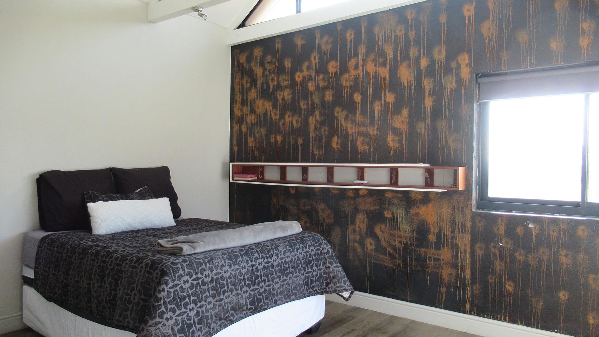 Main Bedroom - 23 square meters of property in Fourways