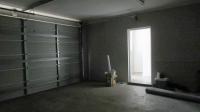 Garage - 40 square meters of property in Fourways