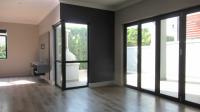 Dining Room - 21 square meters of property in Fourways
