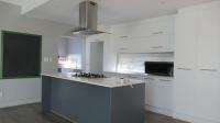 Kitchen - 18 square meters of property in Fourways