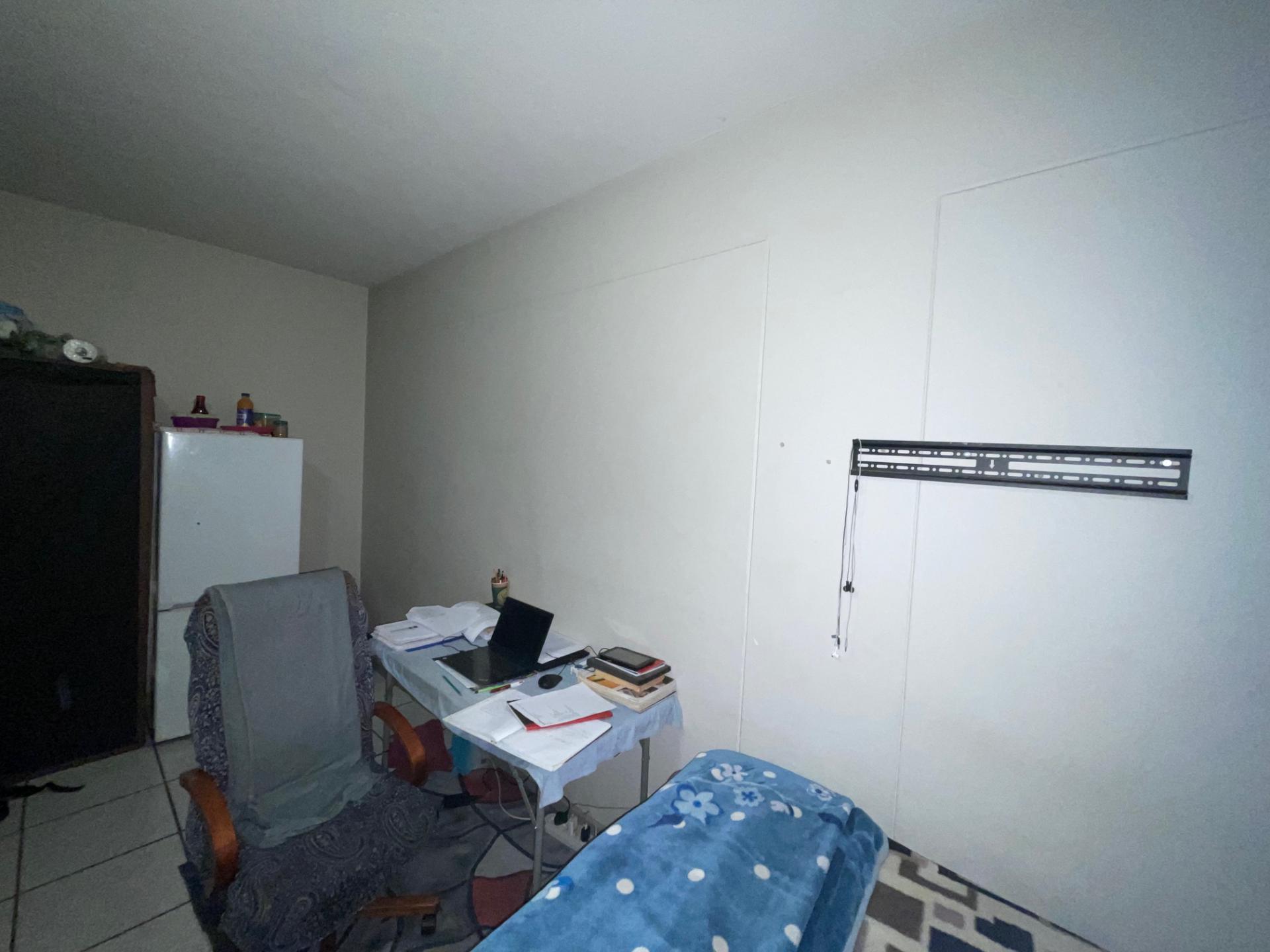  of property in Sunnyside
