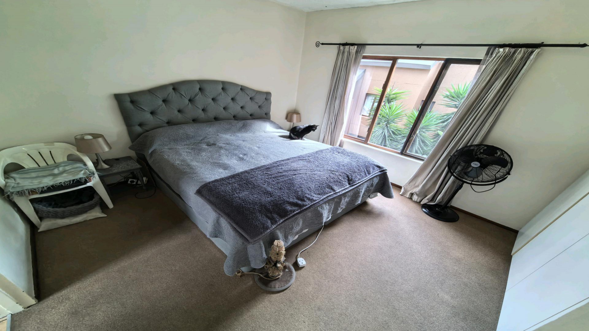 Bed Room 1 of property in Douglasdale