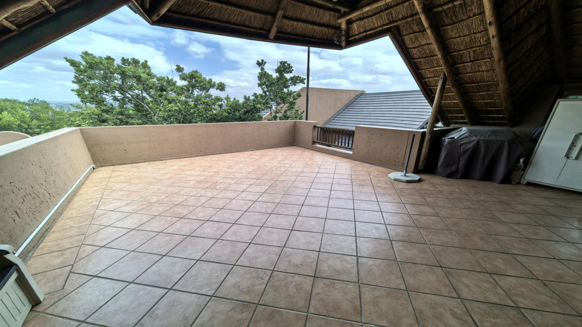 Balcony of property in Douglasdale