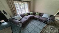 Lounges of property in Douglasdale