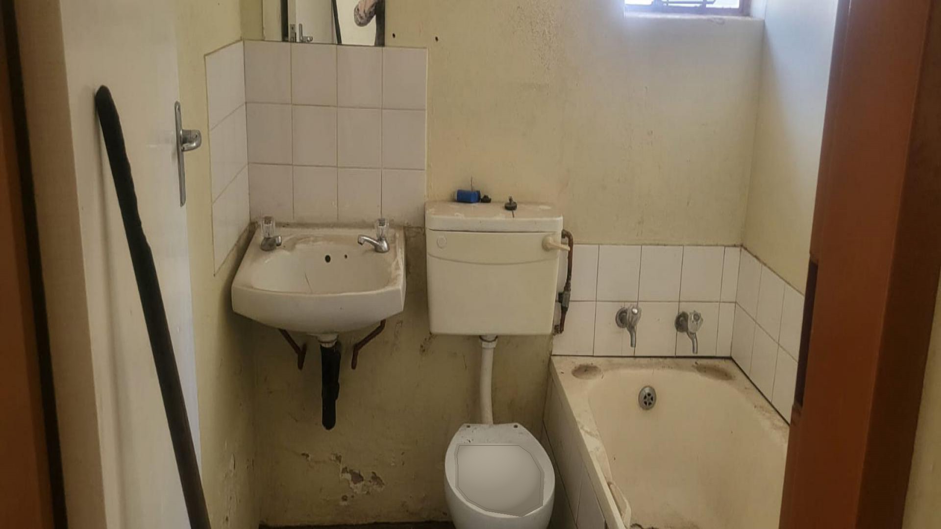 Bathroom 2 of property in Philip Nel Park