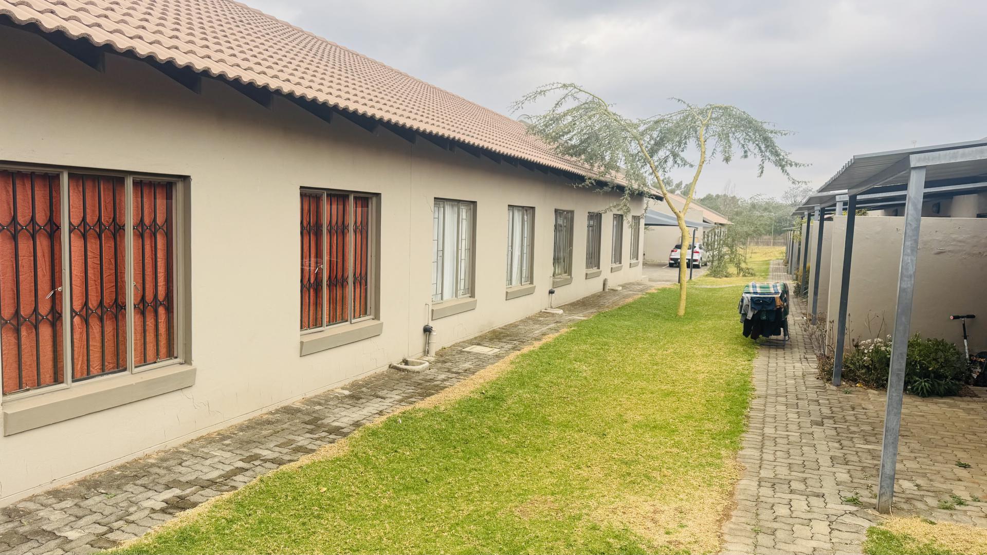 Garden of property in Eldorette