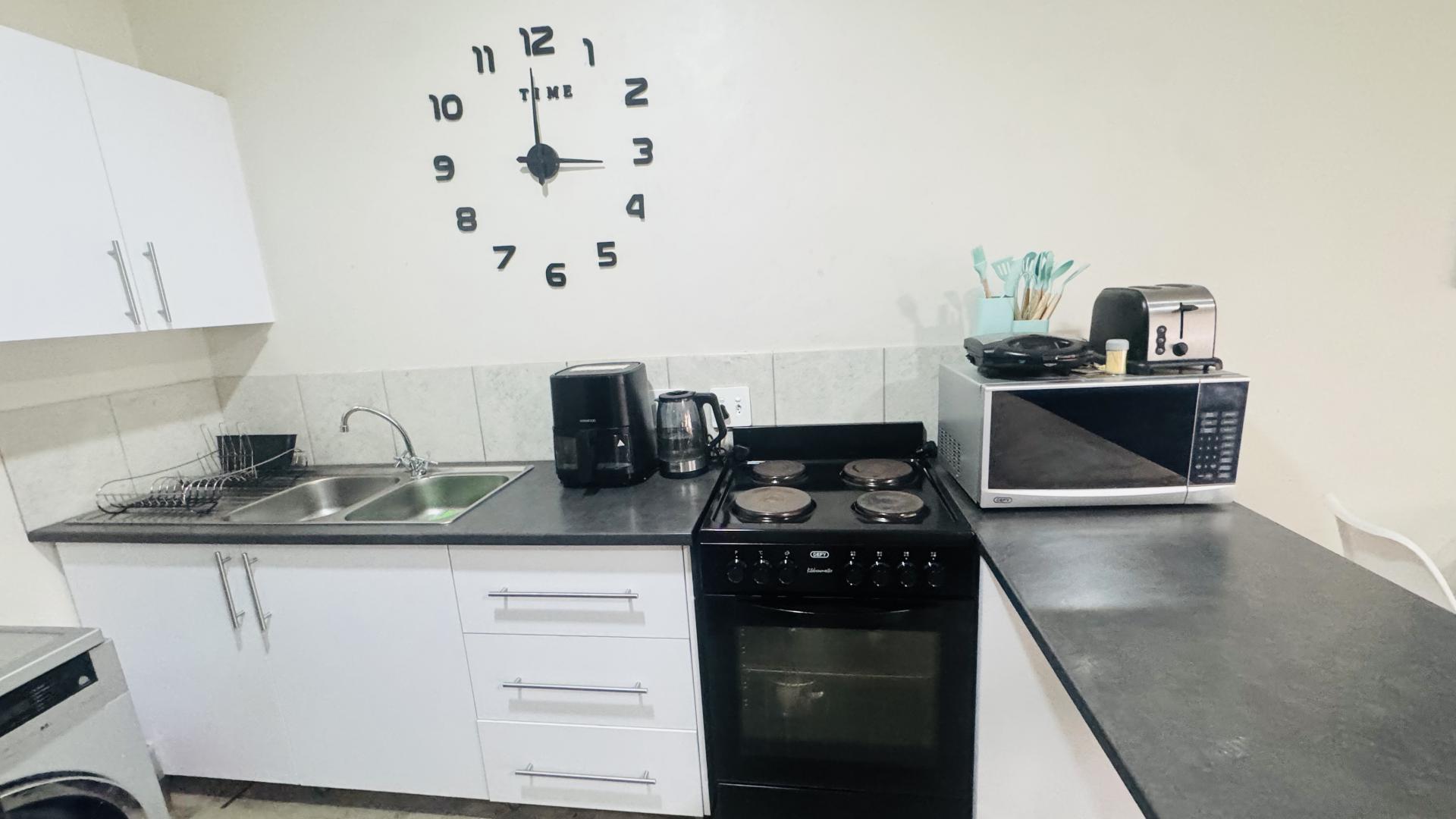 Kitchen of property in Eldorette
