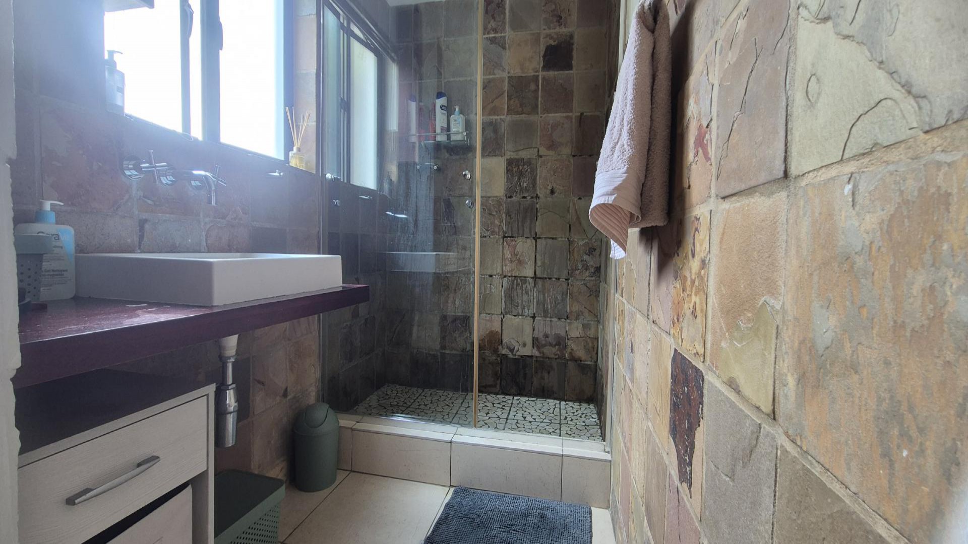 Bathroom 1 of property in Bryanston