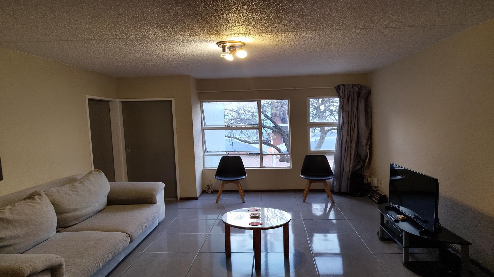 Lounges of property in Westdene (JHB)