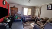Lounges - 12 square meters of property in Evaton West