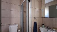 Bathroom 1 - 5 square meters of property in Esther Park