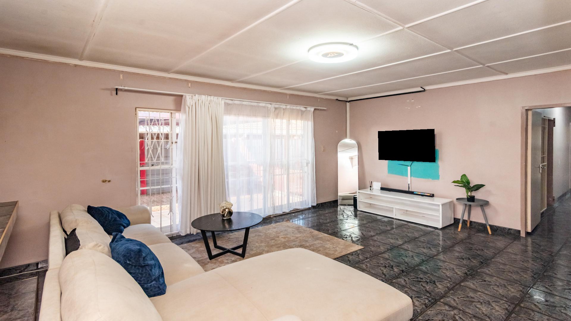 Lounges of property in Florida Lake