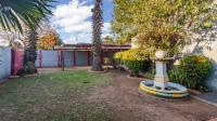 Garden of property in Florida Lake