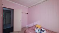 Bed Room 1 - 12 square meters of property in Florida Lake