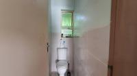 Guest Toilet of property in Florida Lake
