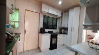 Kitchen - 15 square meters of property in Florida Lake