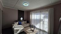 Lounges - 25 square meters of property in Florida Lake