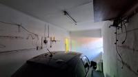 Garage - 21 square meters of property in Florida Lake