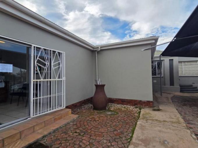 Commercial to Rent in Oudtshoorn - Property to rent - MR716827
