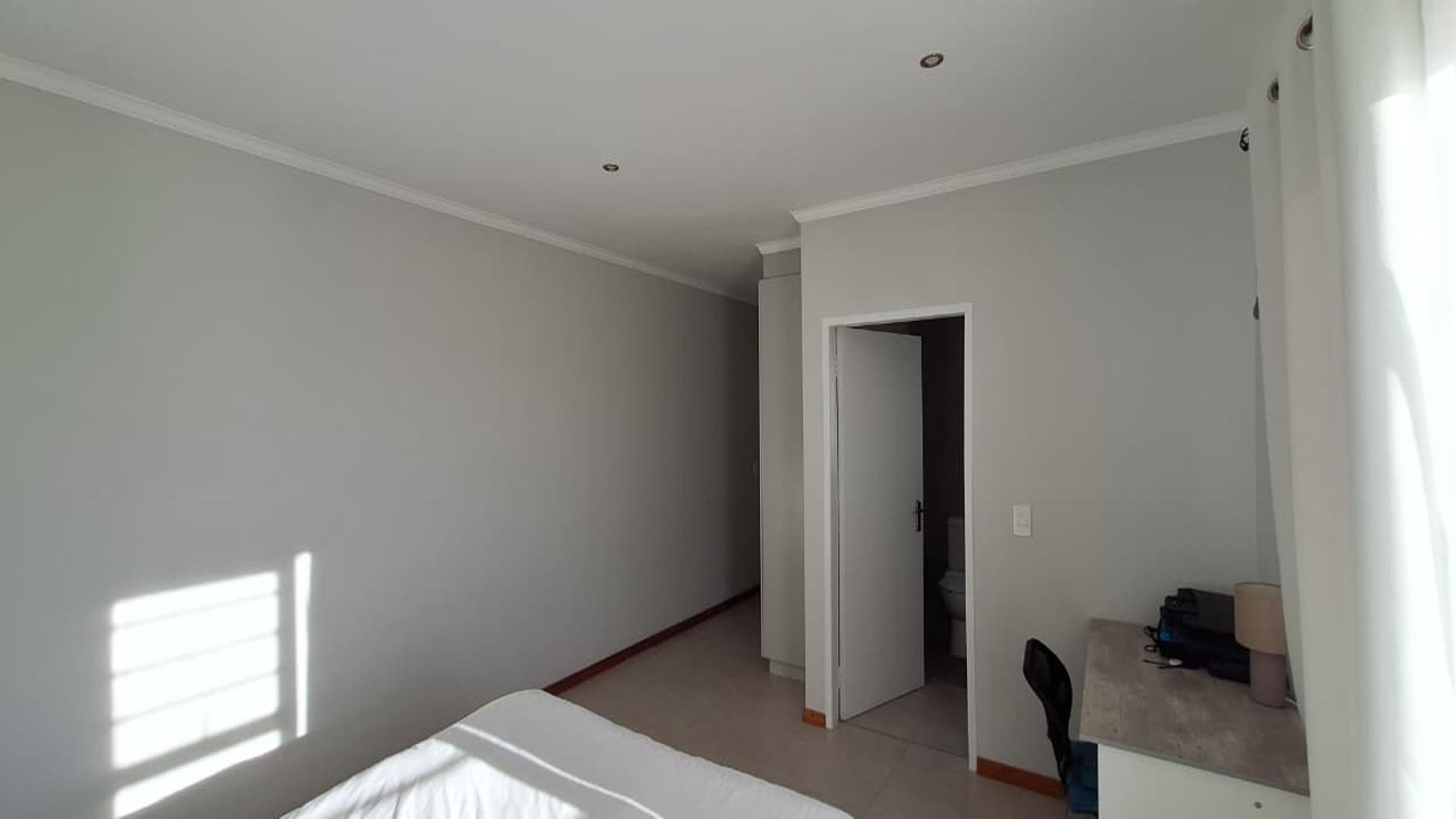 Main Bedroom - 21 square meters of property in Caro Nome AH