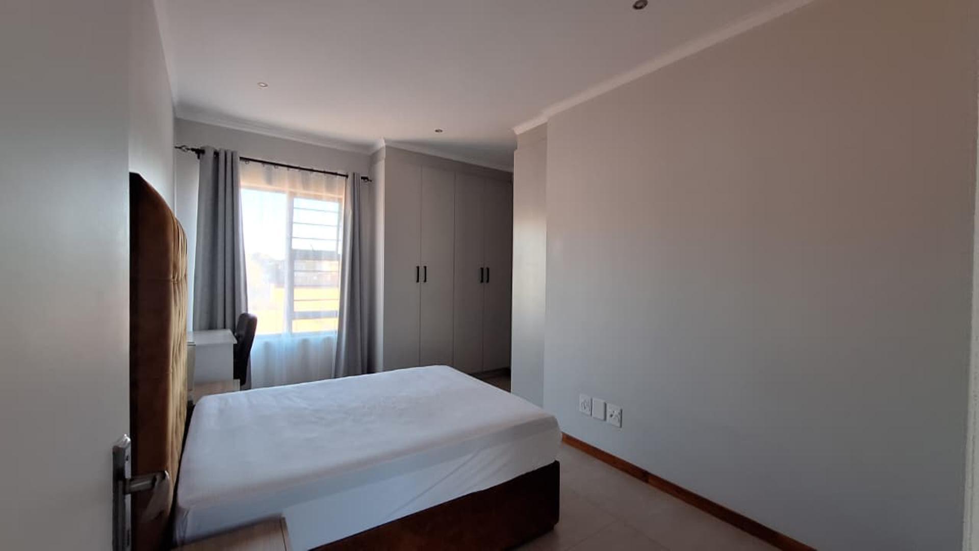 Bed Room 2 - 27 square meters of property in Caro Nome AH