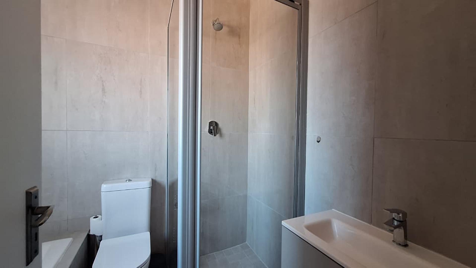 Bathroom 3+ of property in Caro Nome AH