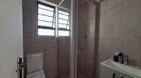 Main Bathroom - 5 square meters of property in Caro Nome AH
