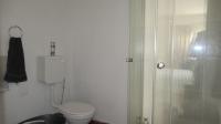 Bathroom 2 - 4 square meters of property in Roodepoort