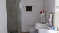 Bathroom 3+ - 4 square meters of property in Roodepoort