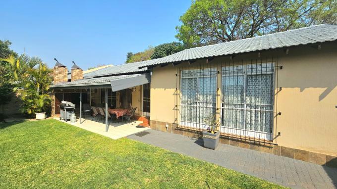 3 Bedroom Sectional Title for Sale For Sale in Florauna - MR716898