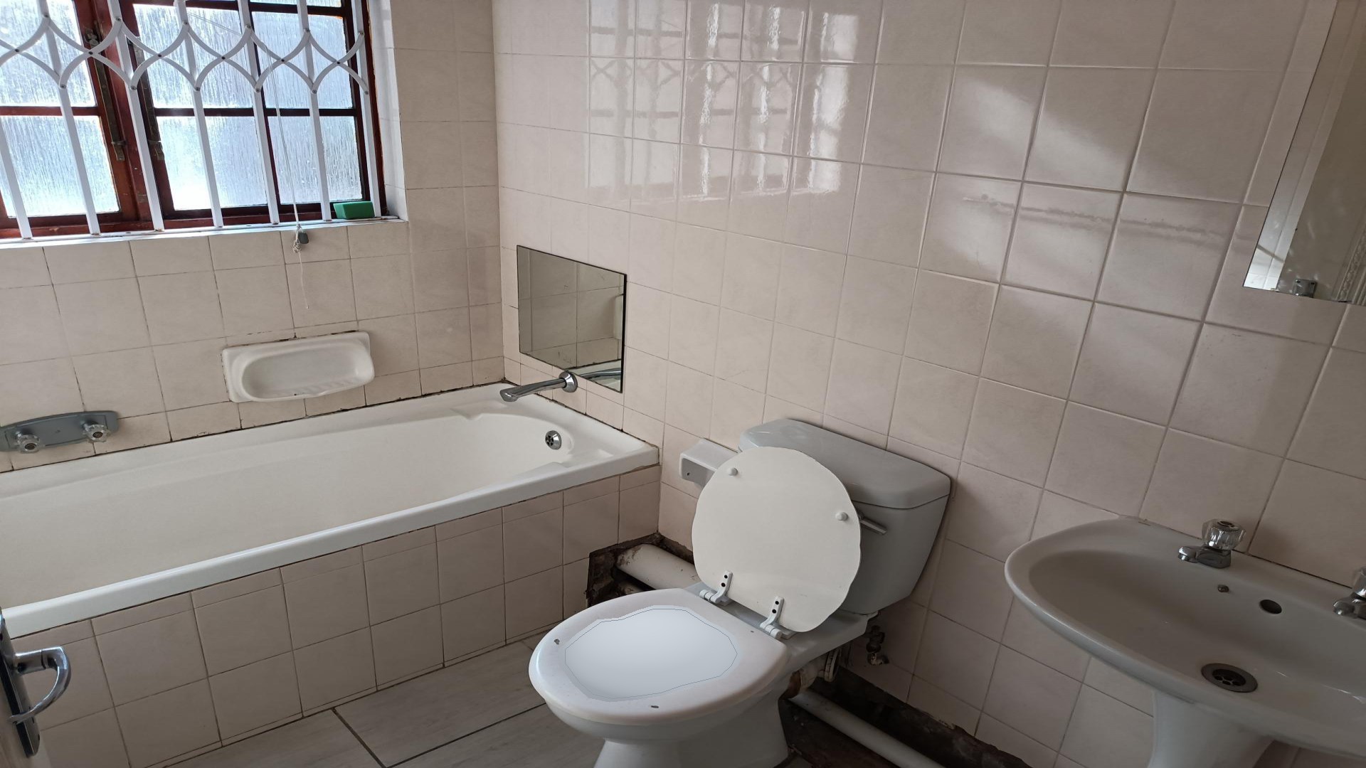 Bathroom 1 of property in Scottsville PMB